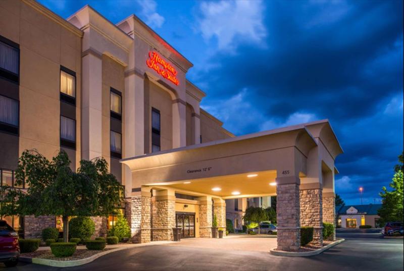 בית מלון כפרי Hampton Inn & Suites Richmond, In