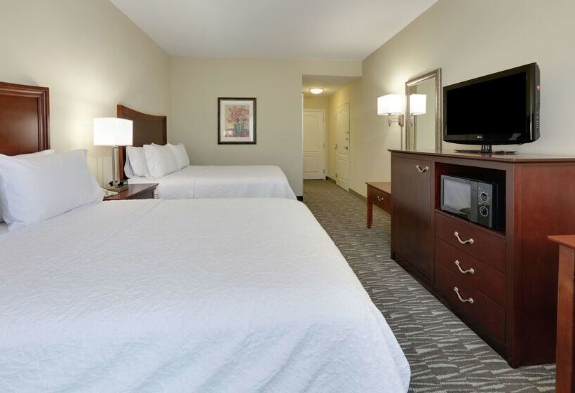 בית מלון כפרי Hampton Inn & Suites Southern Pines Pinehurst