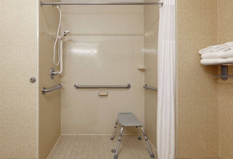 בית מלון כפרי Hampton Inn & Suites Southern Pines Pinehurst