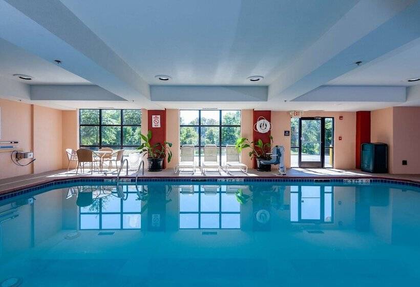 فندق Hampton Inn East Windsor
