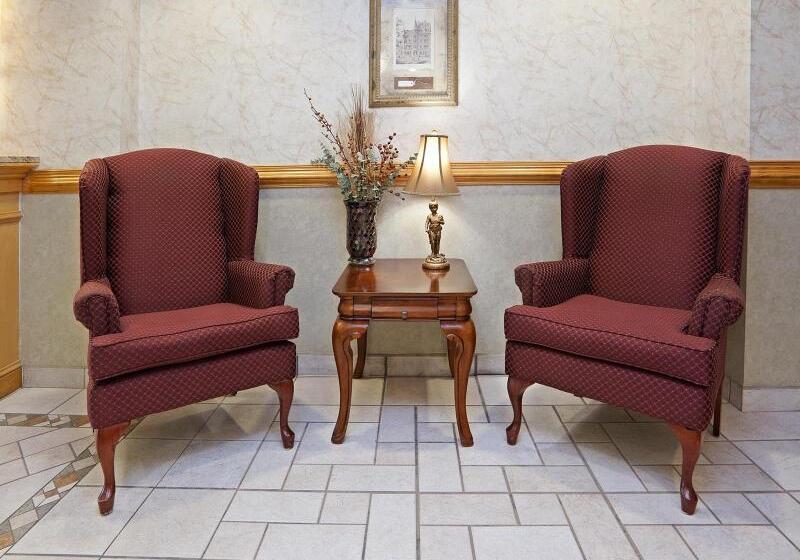 ホテル Holiday Inn Express & Suites Wilson Downtown, An Ihg