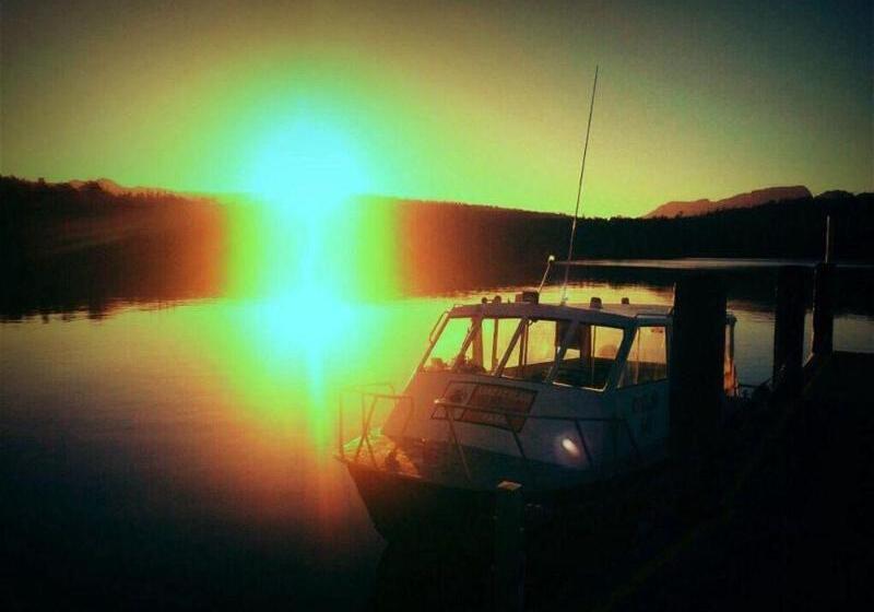 호텔 Lake St Clair Lodge