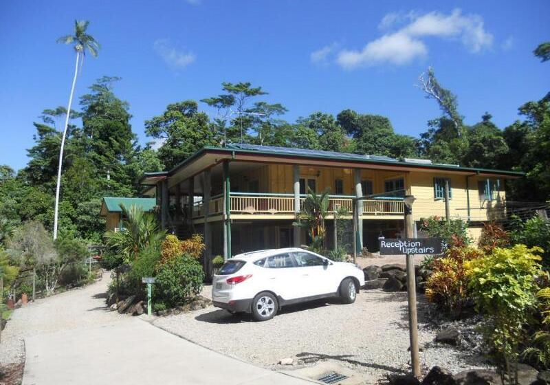 ホテル Licuala Lodge