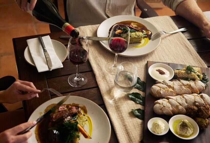 בית מלון כפרי Mount Hart Wilderness Lodge