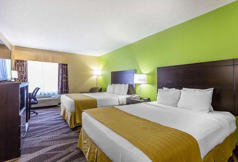 ホテル Quality Inn Warsaw I40