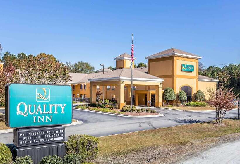ホテル Quality Inn Warsaw I40
