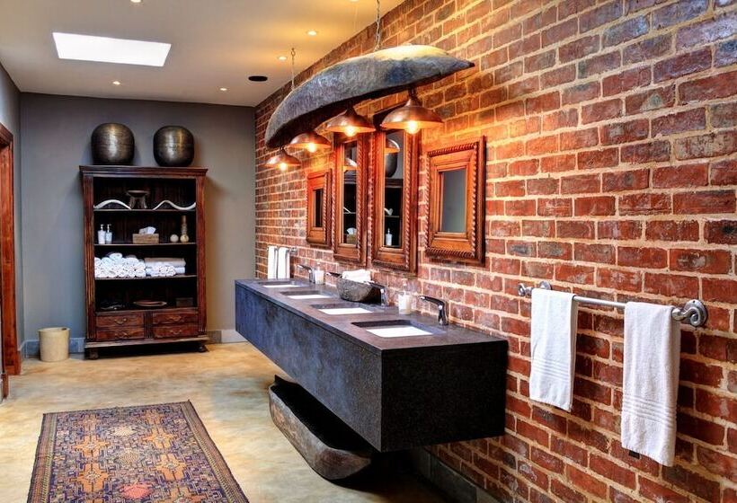 בית מלון כפרי Botlierskop Private Game Reserve