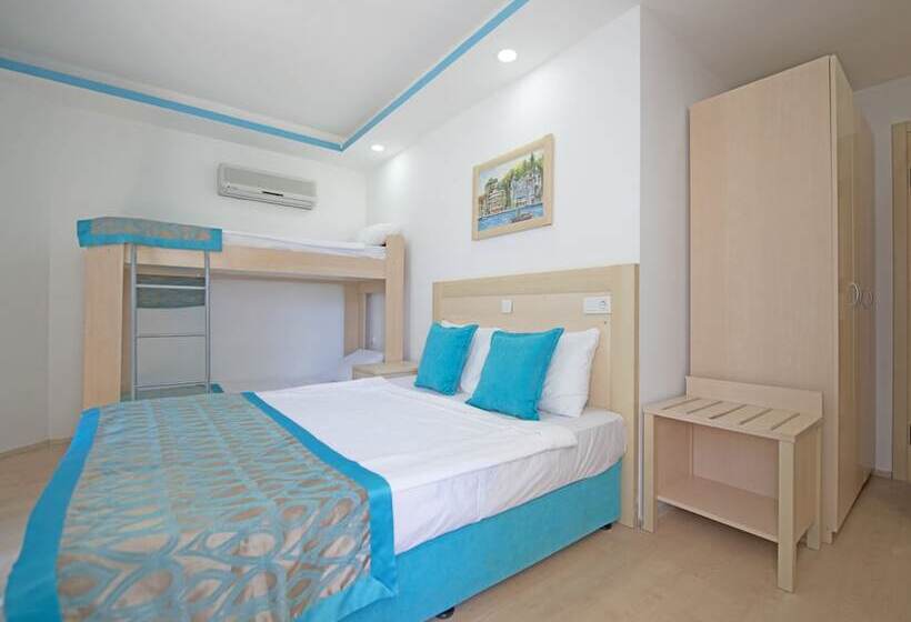 فندق Carina Resort