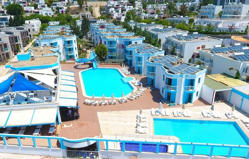 فندق Carina Resort
