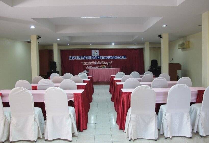 هتل Chumphon Palace