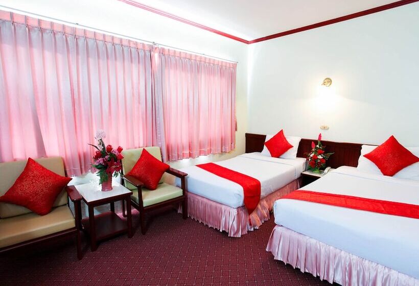 هتل Chumphon Palace