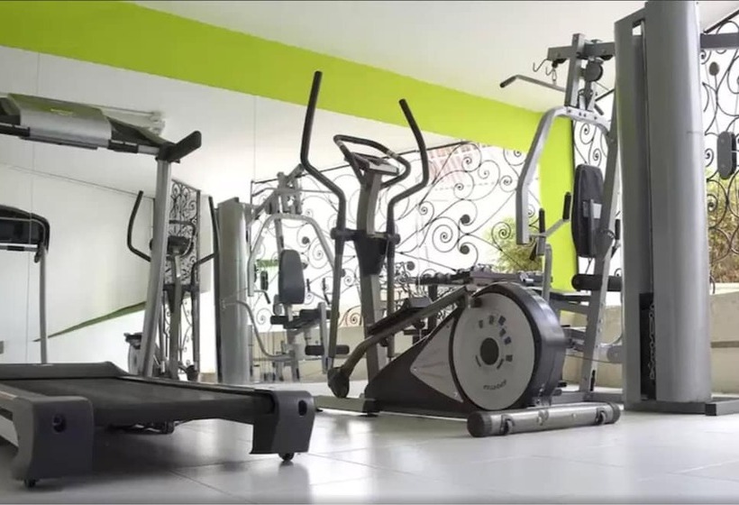 호텔 Cosmos   Cali