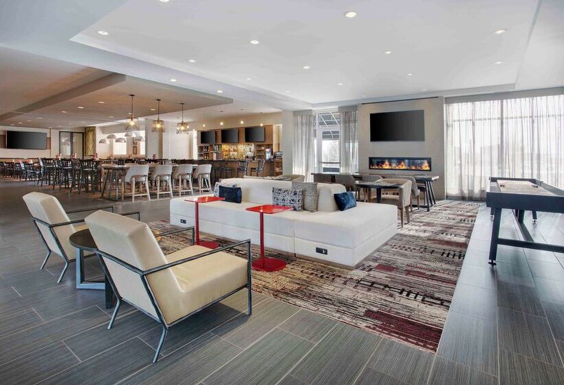 هتل Doubletree By Hilton Chicago Midway Airport