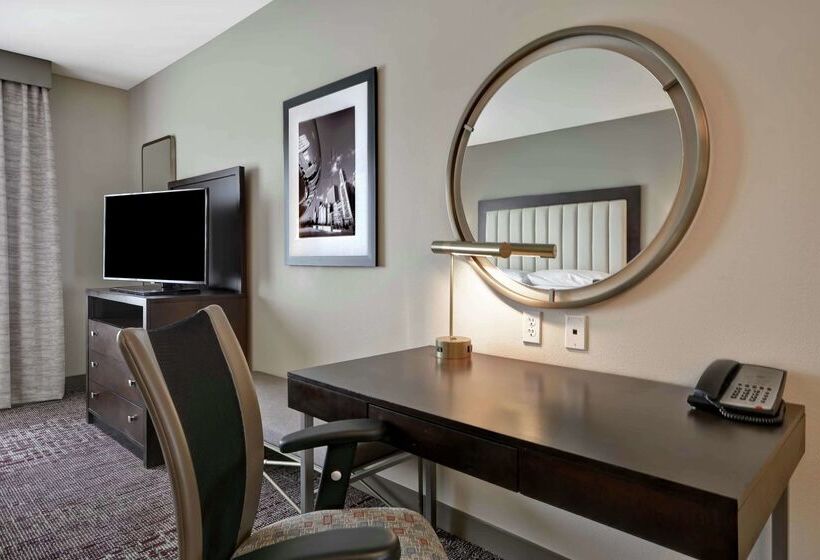 هتل Doubletree By Hilton Chicago Midway Airport