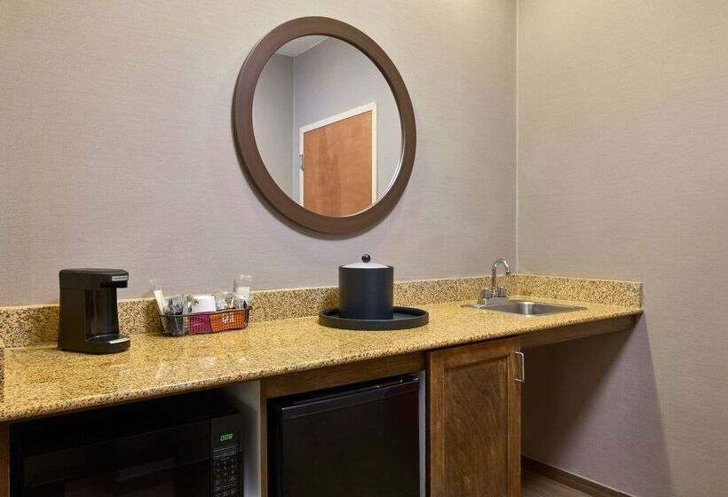 فندق Hampton Inn & Suites Providence/smithfield