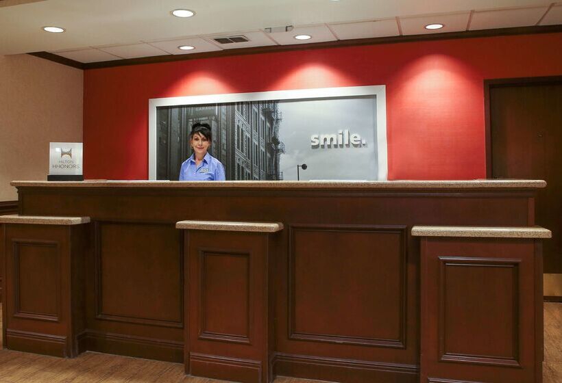 هتل Hampton Inn Kingsville