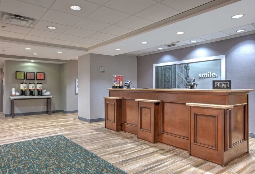 هتل Hampton Inn Kingsville