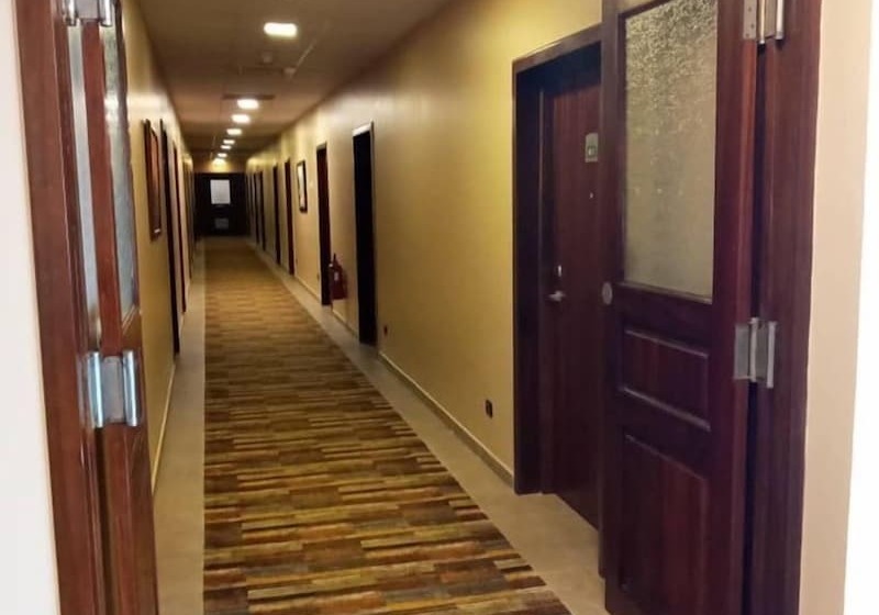 هتل Holiday Inn Accra Airport By Ihg