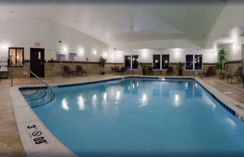 هتل Holiday Inn Express & Suites   Omaha I   80, An Ihg