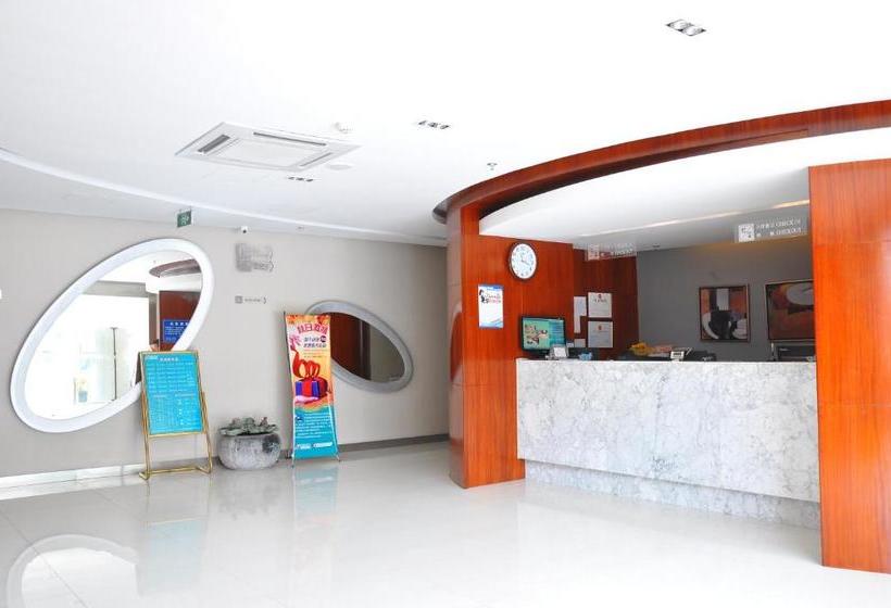 ホテル Jinjiang Inn Qingdao Hai Er Road