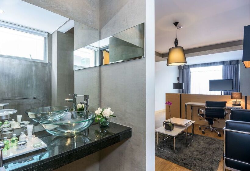 בית מלון כפרי NH Bogota Urban 93 Royal