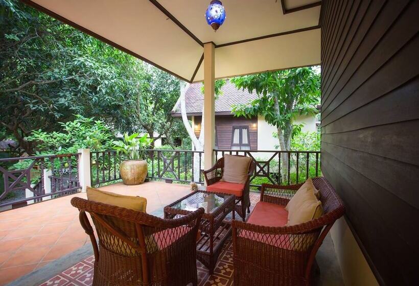 هتل Phuwanalee Resort