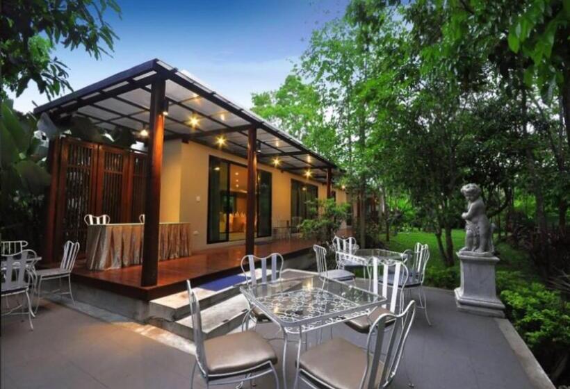 هتل Phuwanalee Resort