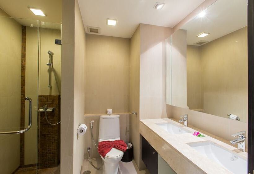 هتل The Palms, Kamala Beach   Sha Extra Plus