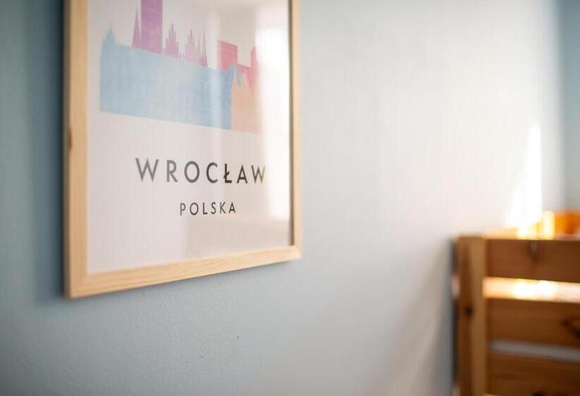 Moon Hostel Wrocław