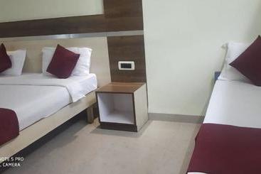 هتل Delta Residency Calangute