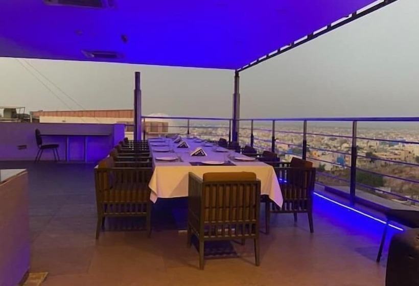 호텔 Ebony Boutique