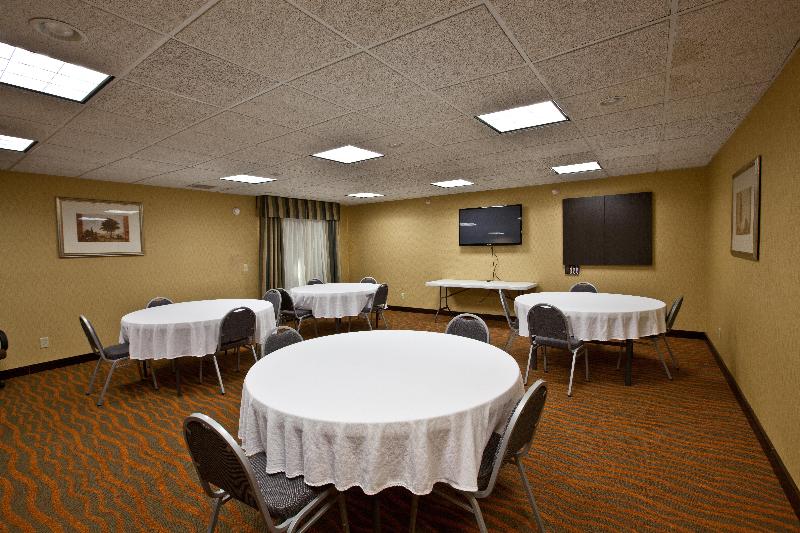 فندق Holiday Inn Express Plymouth, An Ihg