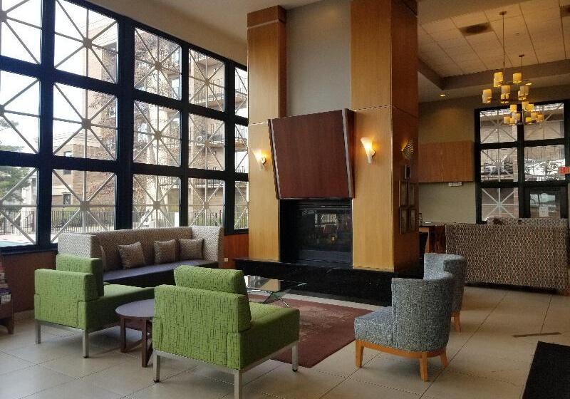 Отель Holiday Inn Express Schaumburg Rolling Meadows, An Ihg