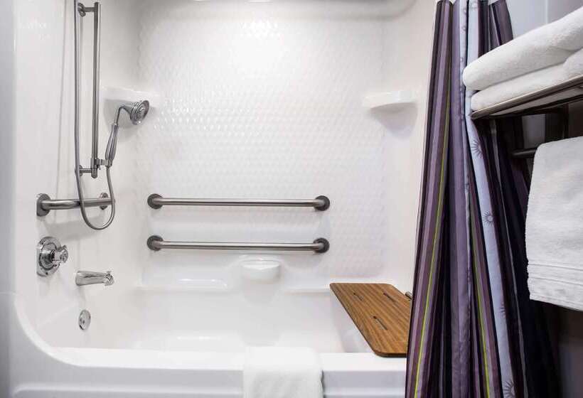 酒店 La Quinta Inn & Suits By Wyndham Pontoon Beach Il