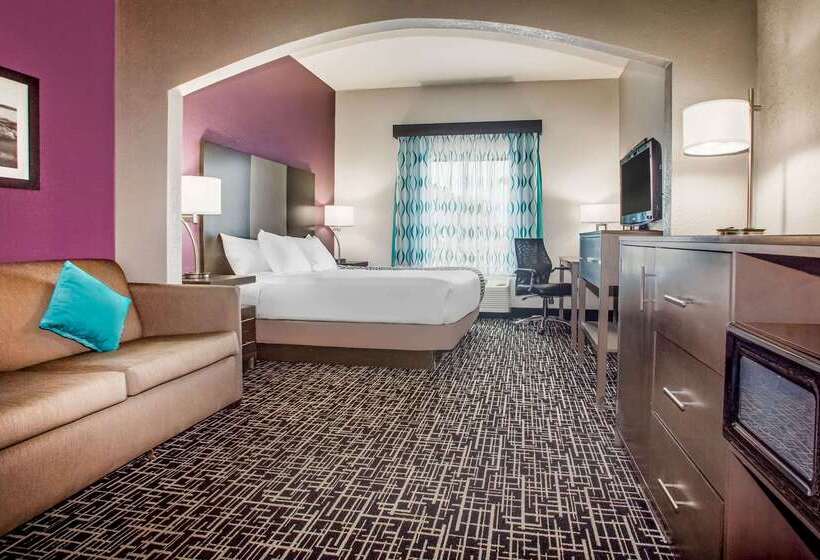 酒店 La Quinta Inn & Suits By Wyndham Pontoon Beach Il