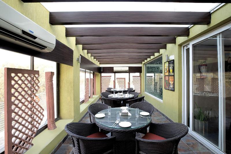 Lemon Tree Hotel Alwar