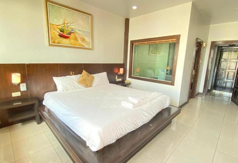 هتل Sm Patong Resort
