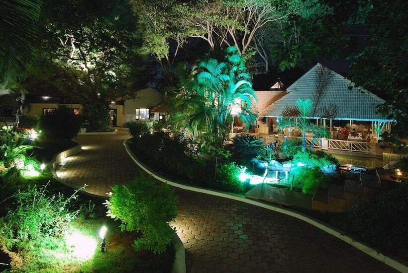 酒店 The Windflower Resorts And Spa