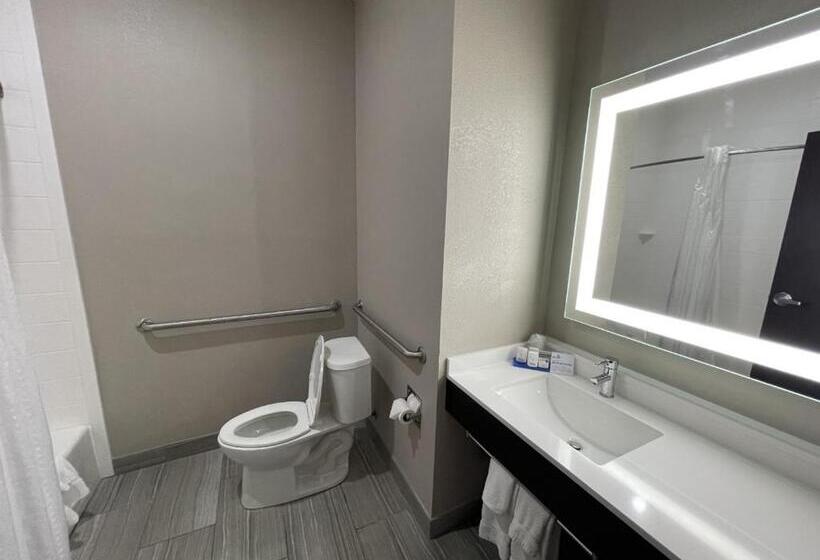 Holiday Inn Express Hotel And Suites Ada, An Ihg