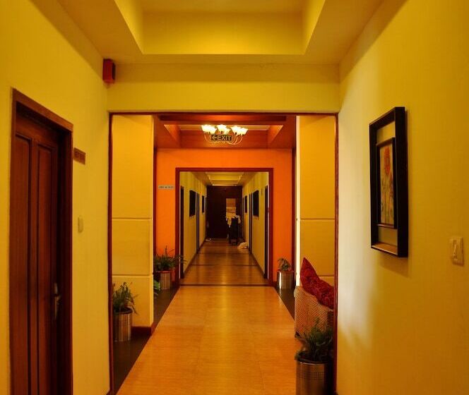 בית מלון כפרי Benzz Park Family Resort Kodaikanal