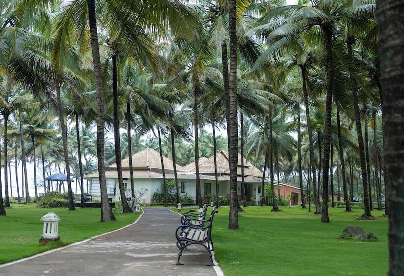 Отель Blue Ocean The Fern Resort & Spa Ganpatipule