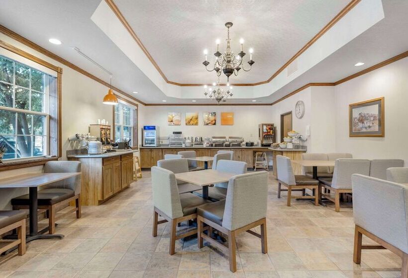 هتل Comfort Inn & Suites Mt. Rushmore