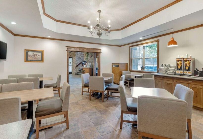 هتل Comfort Inn & Suites Mt. Rushmore