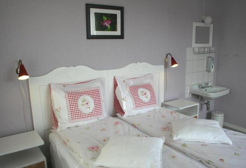 호텔 Furulund Pensjonat