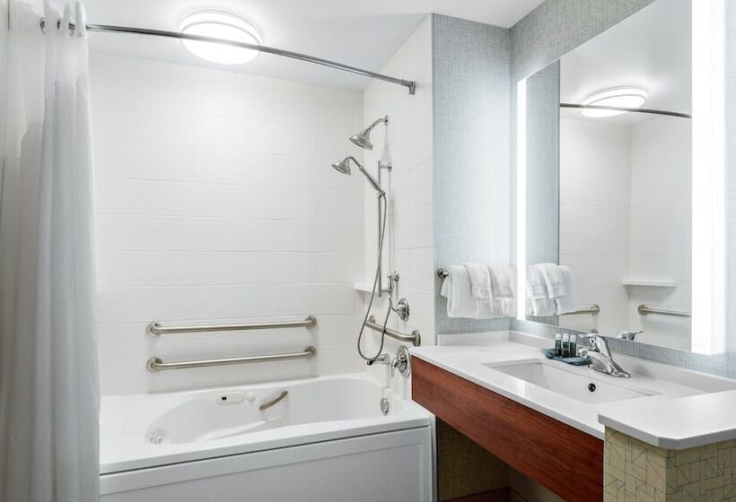 Holiday Inn Express Hotel & Suites Ontario, An Ihg