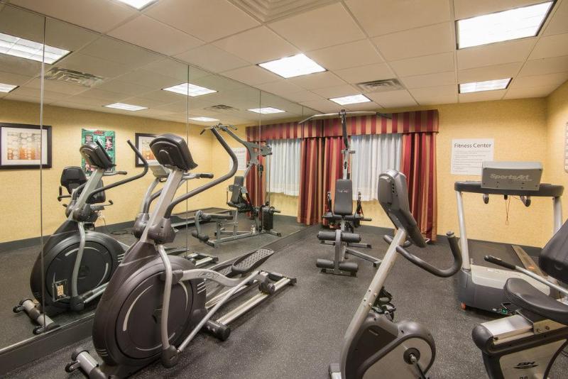 Holiday Inn Express Hotel & Suites Wauseon, An Ihg