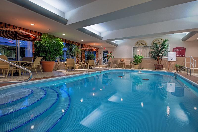 Holiday Inn Express Hotel & Suites Youngstown North Warren/niles, An Ihg