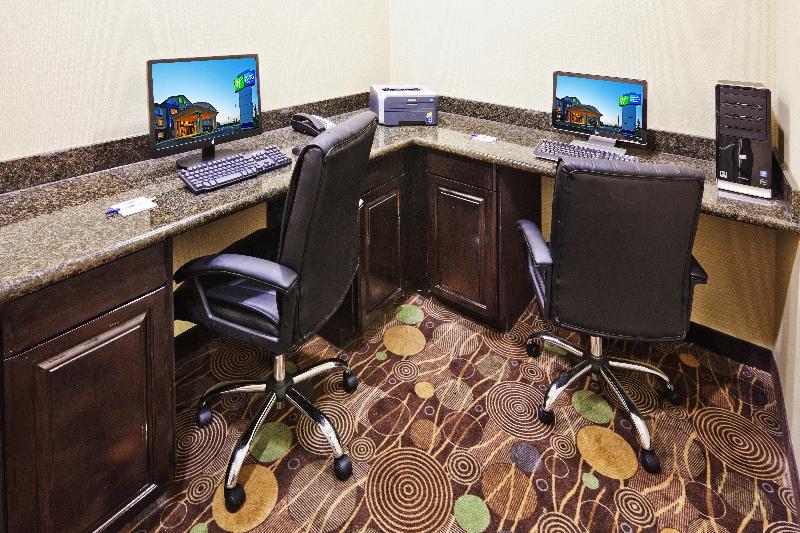 Holiday Inn Express Hotel & Suites Okmulgee By Ihg