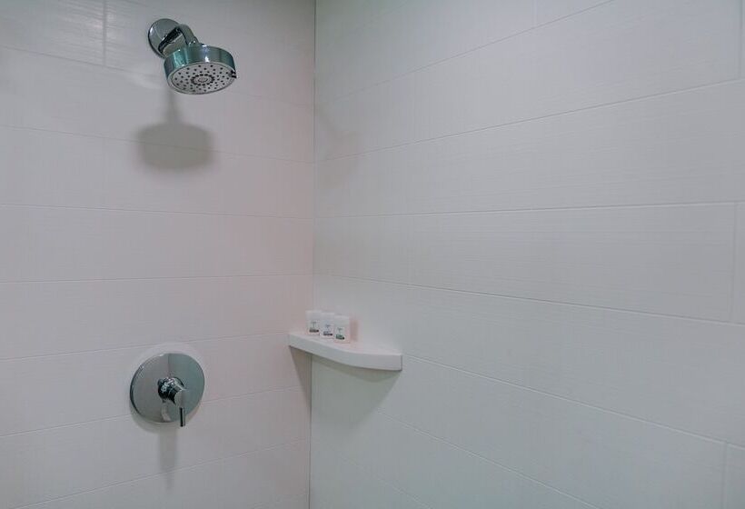 فندق Holiday Inn Express Carneys Point New Jersey Turnpike Exit 1, An Ihg