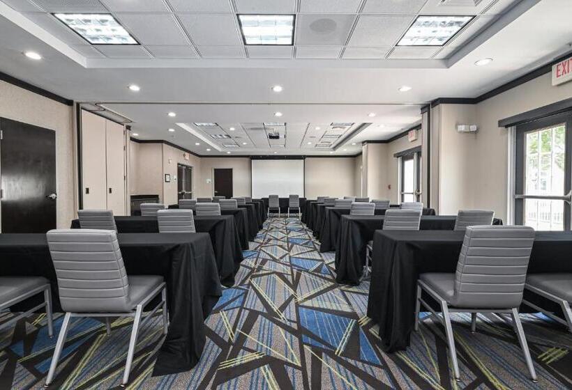 ホテル Holiday Inn Express Charlotte Southeast   Matthews, An Ihg
